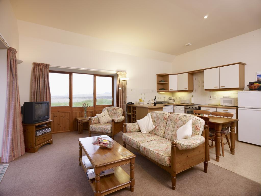 Carden Holiday Cottages - Elgin Crook of Alves Zimmer foto